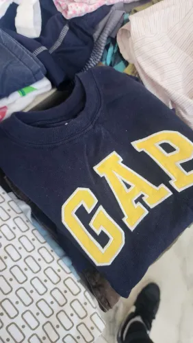 Lote com 41 peças infantil (Com peças GAP, TOMMY, POLO)tamanhos variados