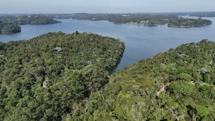 O lugar ideal para construir seu refugio - 5530 m2