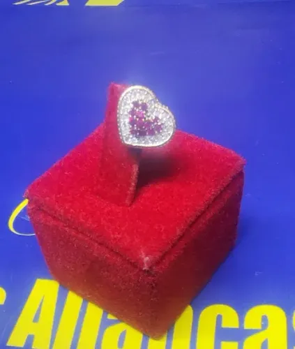 Pingente Coração Diamantes e Rubi Peso 0.73 Grama 10 mm Cordão passar por dentro          
