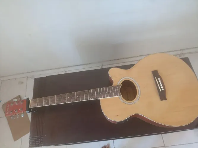 Violão Giannini Elétrico (Sem Cordas) - Ideal para Decoração, Artesanato ou Peças