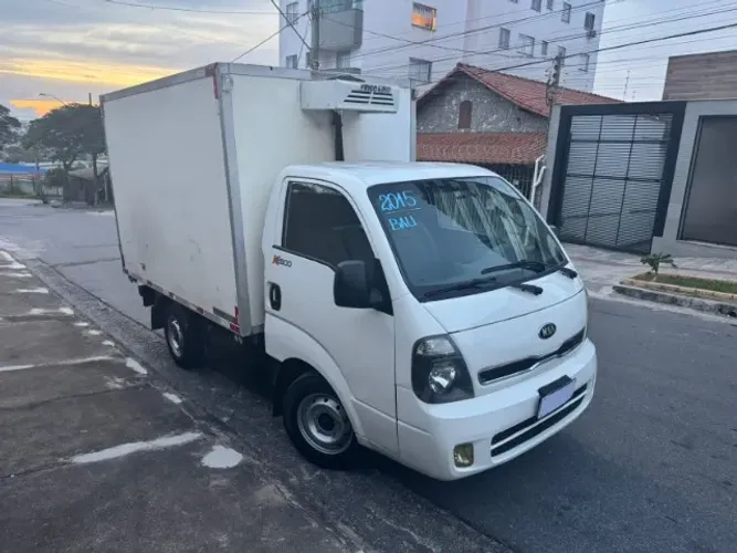 Kia Motors Bongo K-2500 2.5 4X2 TB Diesel 2015