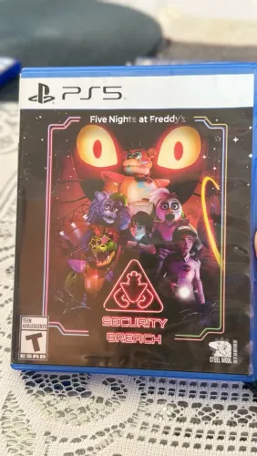 five nights at Freddys ps5 mídia física