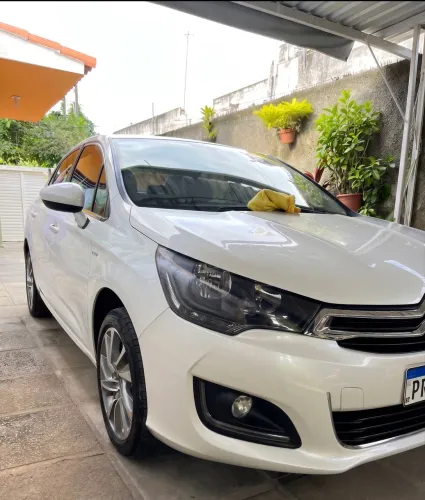 Citroen C4 Lounge Exclusive 1.6 Turbo Flex Aut. 2016