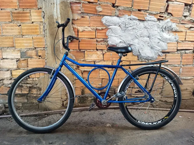 Bike barra forte ,semi nova!!!