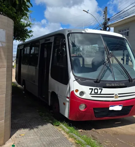 Microonibus 2007 busscar
