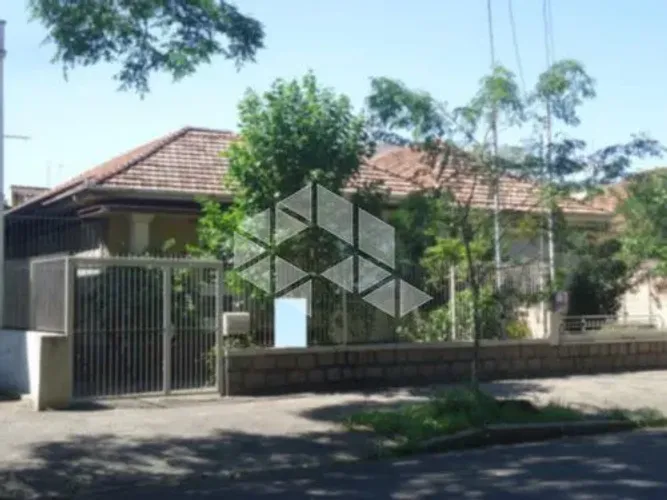 BAIRRO SÃO JOÃO - VIVA OU INVISTA NUM ENDEREÇO ESTRATÉGICO E ELEGANTE EM PORTO ALEGRE.
