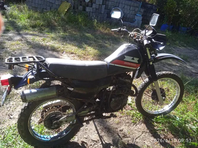 HONDA XLX 250 R