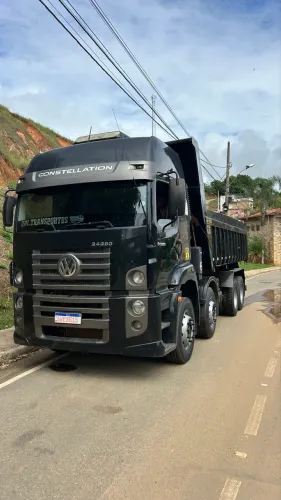 Caminhão Vw 24280 basculante 