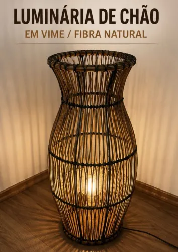 Luminária de Chão em Fibra Sintética (Rattan) - Ótimo Estado