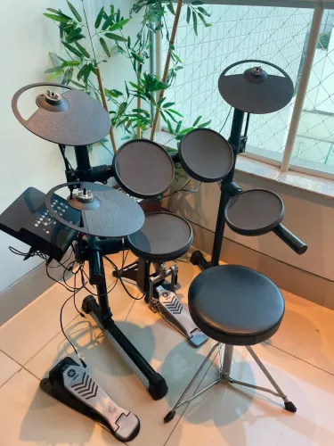 Bateria yamaha dtx drums
