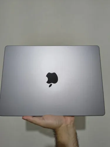 Macbook M1 CHIP PRO /16GB / 512GB SSD 14POL