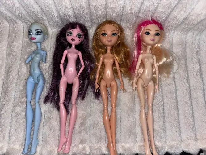 Sucatas monster high e after high - GENÉRICAS