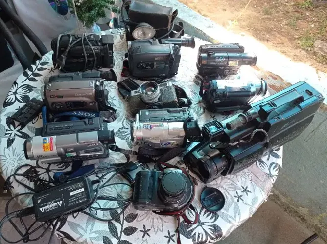 Câmeras Fotográficas e Filmadoras - NÃO FUNCIONAIS