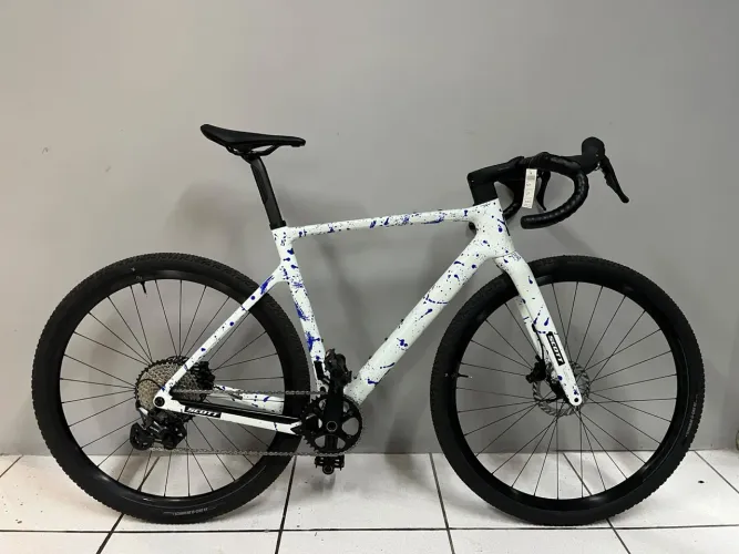 SCOTT ADDICT GRAVEL 30 2026 ? CARBONO