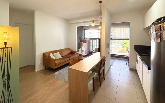 Apartamento/Studio mobiliado para venda no Cambuí em Campinas.