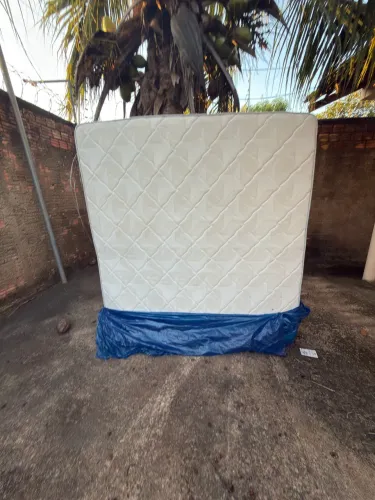 Colchão king terapêutico e magnético