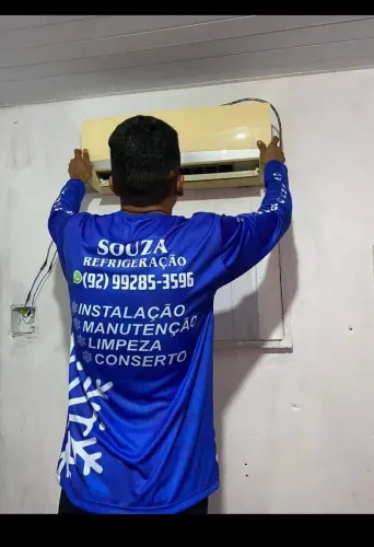 Vendo instalação e limpeza de ar condicionado