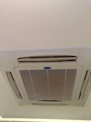 Ar condicionado cassete 48000 BTU