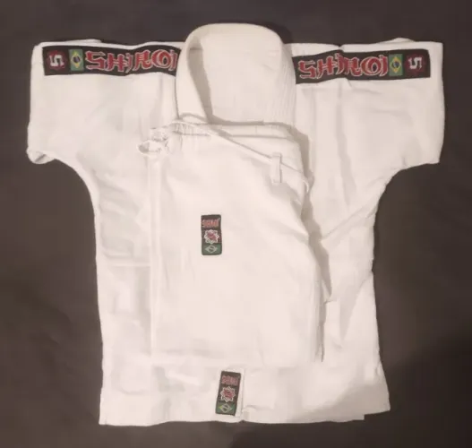 Kimono Artes Marciais