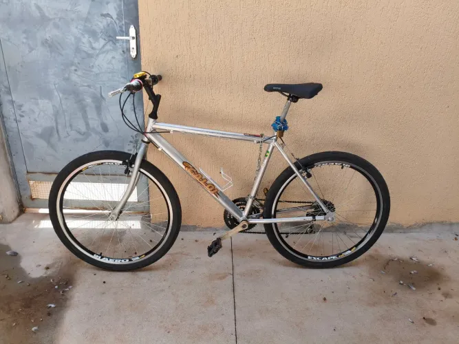 Bicicleta Caloi aro 26