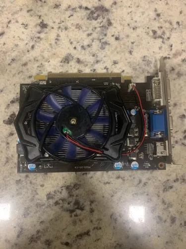 Placa de video Amd Radeon 2gb Ddr5