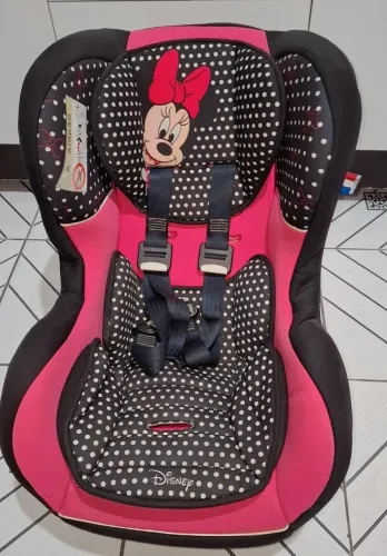 Cadeirinha infantil para automóvel