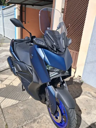 Scooter Xmax connected 250 2025/2025 Super nova de garagem!