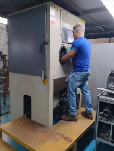 Máquina Jateamento Granalha 