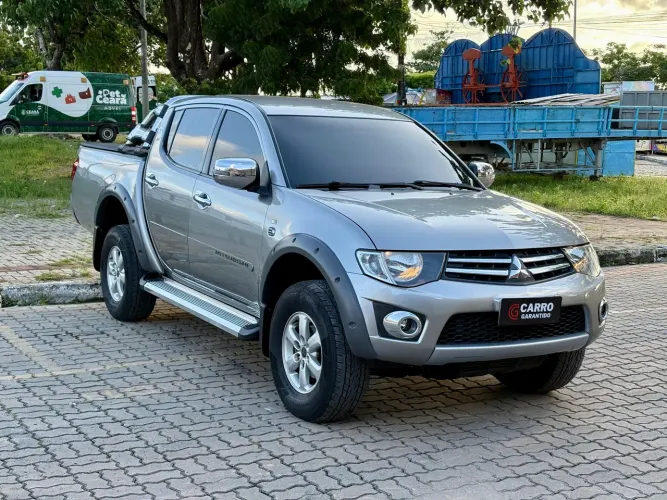 Mitsubishi L200 Triton GLS 3.2 CD TB Int.diesel MEC 2016