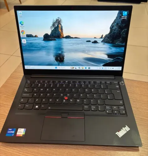Notebook Lenovo ThinkPad I7 12°th, 16gb ram ddr4 SSD 512gb