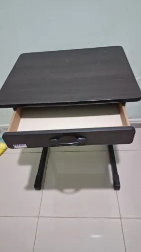 Vendo mesa de estudo/ notebook.