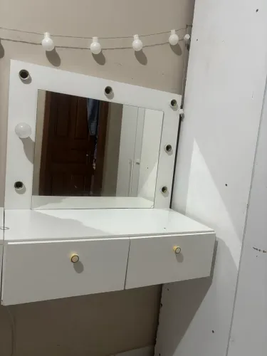 Penteadeira camarim suspensa