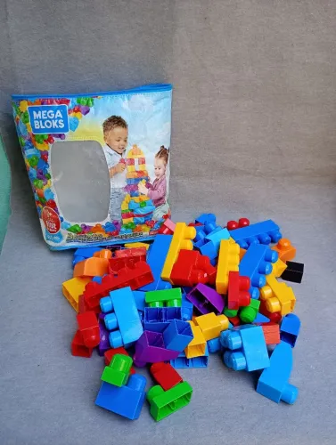 Mega Bloks-65 peças