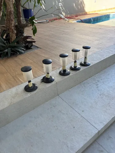 Luminária para jardim (lote 5 unidades)