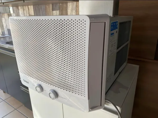 Ar CAr Condicionado Janela - Consul - 7500 Btus 127V