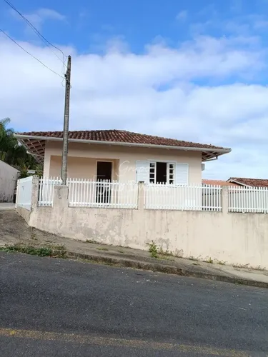 Casa três quartos em Brusque