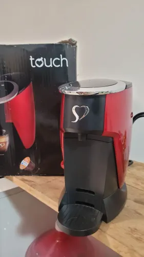 Cafeteira Tres Corações, usada poucas vezes