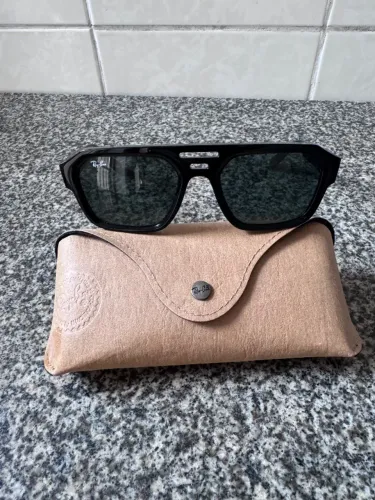 Óculos de Sol Ray-Ban Corrigan Original - Preto