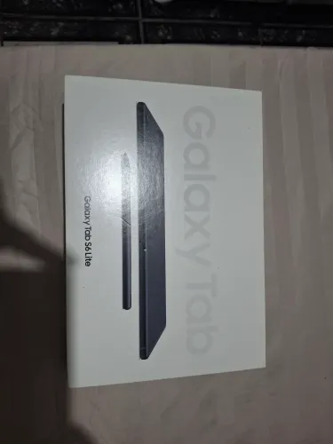 Galaxy S6 Lite em perfeito estado, vem com caneta e caixa.
