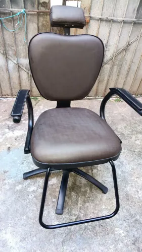 Cadeira de barbeiro ou cabeleireiro