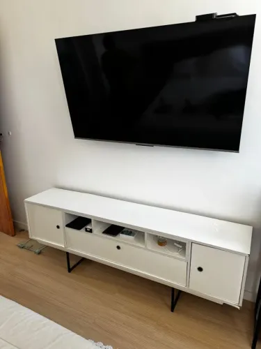 Rack / Aparador para TV - Estilo Retrô / Escandinavo