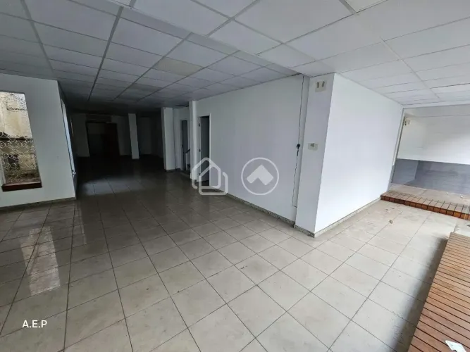 Casa para alugar em Belo Horizonte com área de 600m²;
