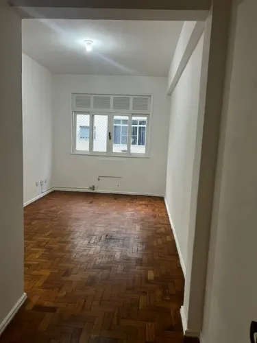 Alugo ótimo apartamento quarto e sala na Tijuca ( Largo da Segunda Feira)