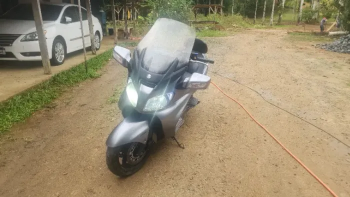 Suzuki Burgman 650 executive
