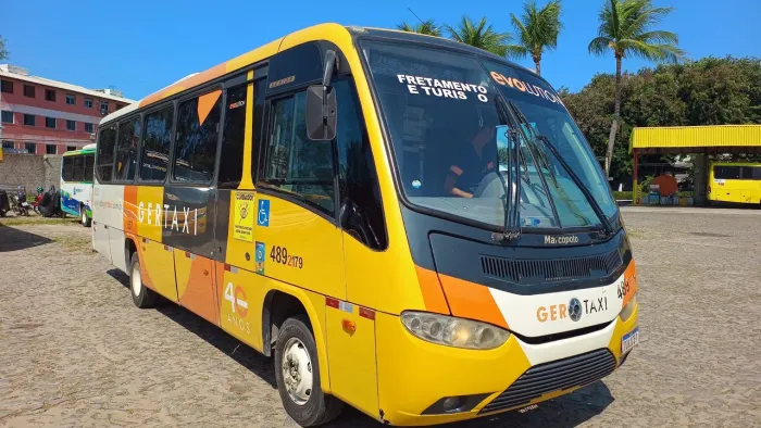 Micro ônibus rodoviário 17/18