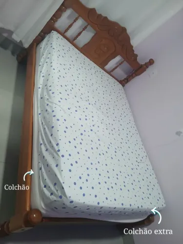 Cama de Casal + Colchões (USADO)