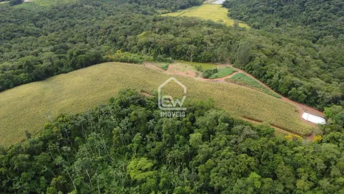 Chácara com Área Total de 223.932m² em Guaramirim, SC