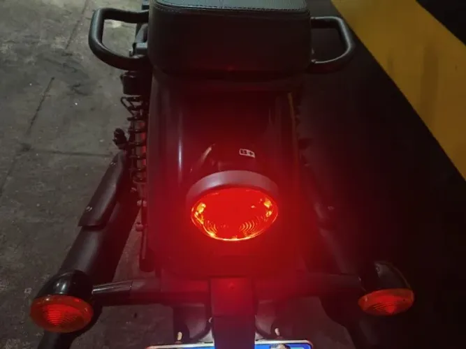 Vendo Royal Enfield Shotgun 650 25/26, com apenas 789 km rodados.