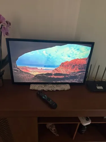 Smart TV Samsung de 32 polegadas em excelente estado de conservação!