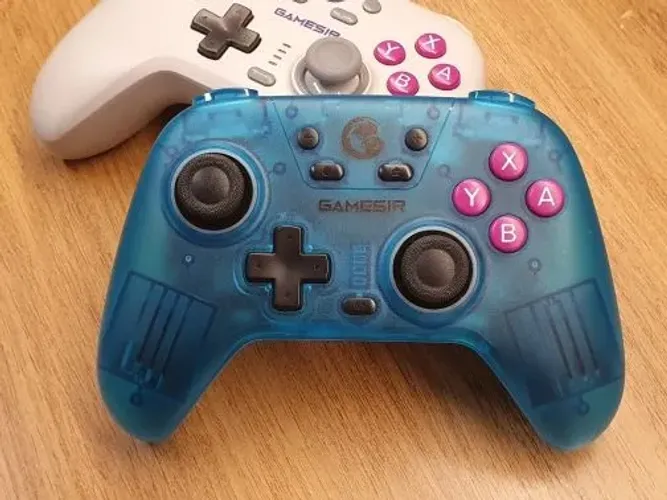 Controle GameSir Nova Hall Effect Tri-Mode Multiplataforma Neon Teal NOVO